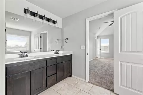 Entry Way - 3405 E Sandusky St, Broken Arrow, OK 74014 photo 6 of 6
