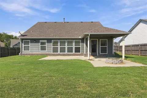 Exterior - 3405 E Sandusky St, Broken Arrow, OK 74014 photo 3 of 5