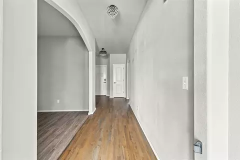 Entry Way - 3405 E Sandusky St, Broken Arrow, OK 74014 photo 2 of 6
