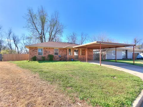 4744 SE 18th St, Del City, OK 73115