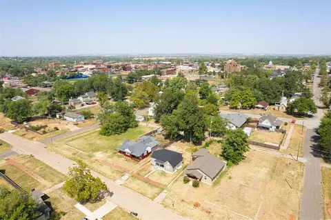 View/Area - 414 E Perkins Ave, Guthrie, OK 73044 photo 1 of 2