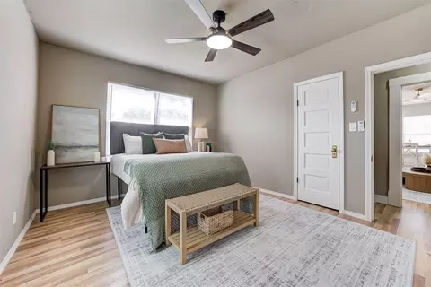 Bedroom - 414 E Perkins Ave, Guthrie, OK 73044 photo 2 of 5