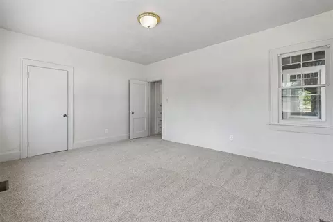 Bedroom - 401 E Van Buren St, Crescent, OK 73028 photo 3 of 3