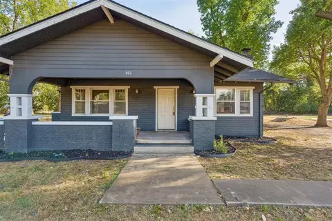 Exterior - 401 E Van Buren St, Crescent, OK 73028 photo 4 of 12