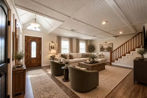 Entry Way - 237 Baggs Hill Ln, Broken Bow, OK 74728 photo 1 of 3