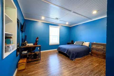 Bedroom - 237 Baggs Hill Ln, Broken Bow, OK 74728 photo 5 of 11