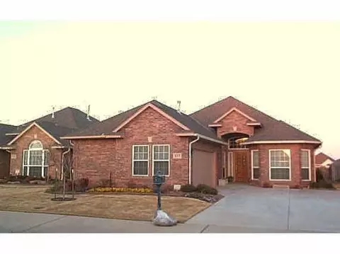 417 Windjammer St, Norman, OK 73072 photo 2