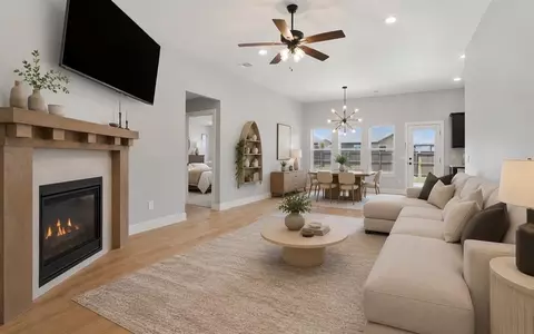 300 Isabella Dr, Blanchard, OK 73010