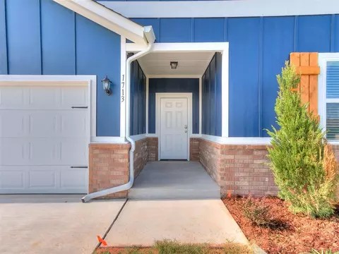 Exterior - 1713 Oak Way, Tuttle, OK 73089 photo 2 of 12