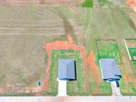 View/Area - 1713 Oak Way, Tuttle, OK 73089 photo 6 of 6