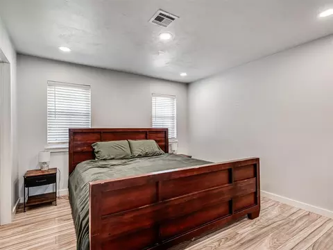 Bedroom - 3216 E Noble Dr, Edmond, OK 73034 photo 1 of 2
