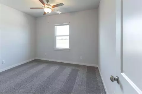 Bedroom - 1721 Elm Cir, Tuttle, OK 73089 photo 3 of 4