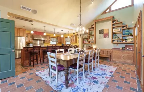 Dining - 20 Florene Dr, Mcloud, OK 74851 photo 1 of 3