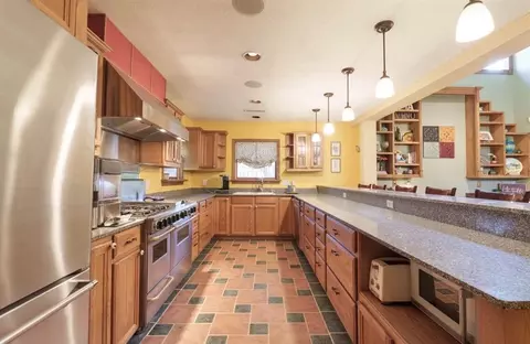 Kitchen - 20 Florene Dr, Mcloud, OK 74851 photo 1 of 3