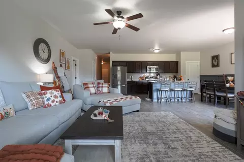 Living - 29273 Spur Cir, Mcloud, OK 74851 photo 3 of 3