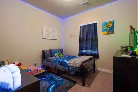 Bedroom - 29273 Spur Cir, Mcloud, OK 74851 photo 4 of 7