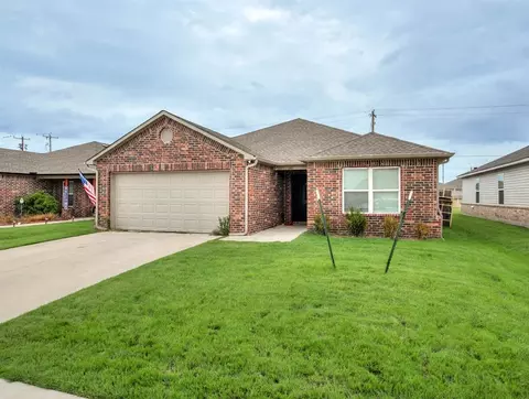 1411 Chuck Wagon Dr, El Reno, OK 73036