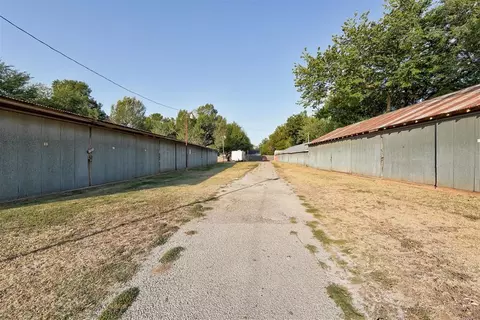 1210 N Ann Arbor Ave, Oklahoma City, OK 73127