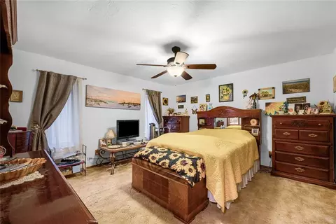 Bedroom - 805 Villa Dr, Watonga, OK 73772 photo 5 of 6