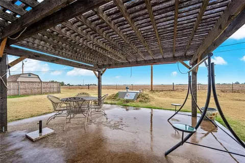 Exterior - 805 Villa Dr, Watonga, OK 73772 photo 7 of 8