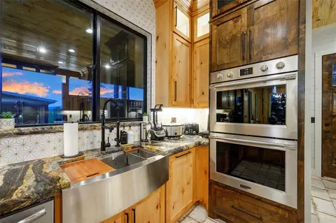 Kitchen - 375 Boulder Way, Broken Bow, OK 74728 photo 1 of 7