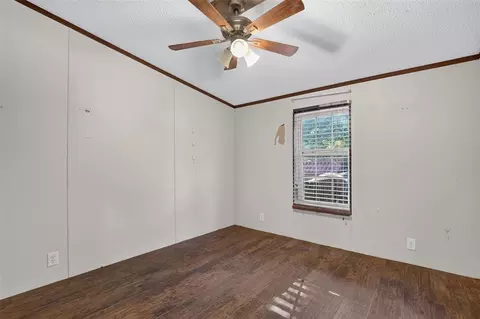 Bedroom - 102211 S Highway 102, Mcloud, OK 74851 photo 3 of 8
