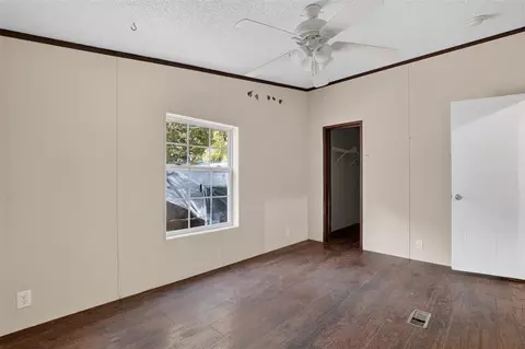 Bedroom - 102211 S Highway 102, Mcloud, OK 74851 photo 6 of 8