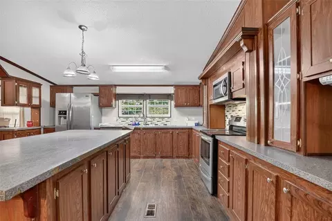 Kitchen - 102211 S Highway 102, Mcloud, OK 74851 photo 3 of 3