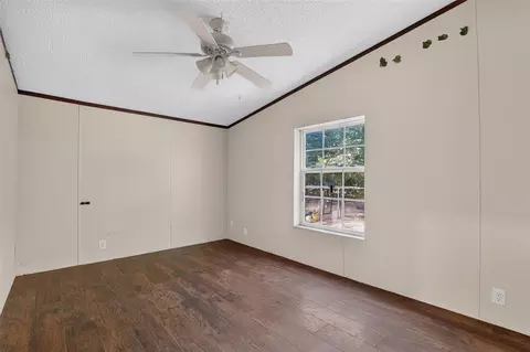 Bedroom - 102211 S Highway 102, Mcloud, OK 74851 photo 5 of 8