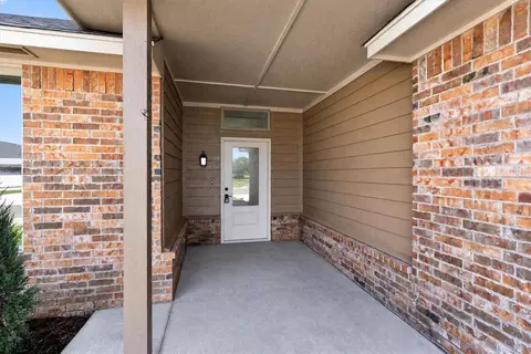 1924 Sage Valley Ter, Yukon, OK 73099
