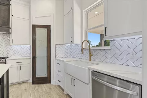 Kitchen - 2000 Cattle Dr, Guthrie, OK 73044 photo 1 of 6