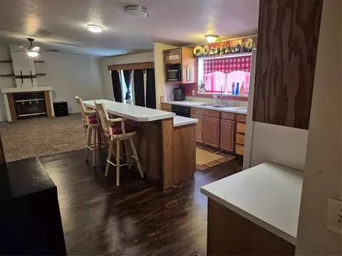 Kitchen - 417 S Cemetery Rd, Tuttle, OK 73089 photo 1 of 4