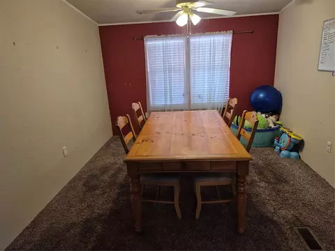 Dining - 417 S Cemetery Rd, Tuttle, OK 73089 photo 1 of 1