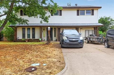4736 Newport Dr, Del City, OK 73115