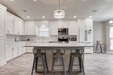 Kitchen - 4500 S Eastern Ave, Norman, OK 73069 photo 1 of 8