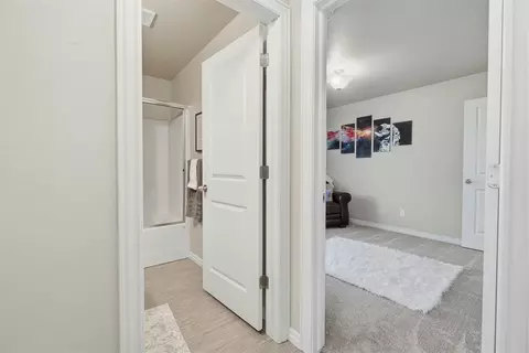 Entry Way - 1509 Avalon Dr, Altus, OK 73521 photo 3 of 4