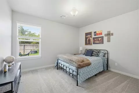 Bedroom - 1509 Avalon Dr, Altus, OK 73521 photo 3 of 4