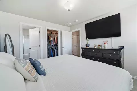 Bedroom - 1509 Avalon Dr, Altus, OK 73521 photo 2 of 4
