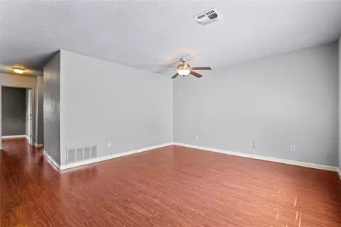 Living - 410 Jarman Dr, Mcloud, OK 74851 photo 2 of 3
