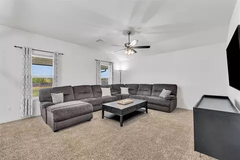 Living - 1938 Eli Ave, Tuttle, OK 73089 photo 1 of 1
