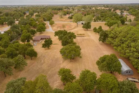 7396 Pine Cv, Blanchard, OK 73010