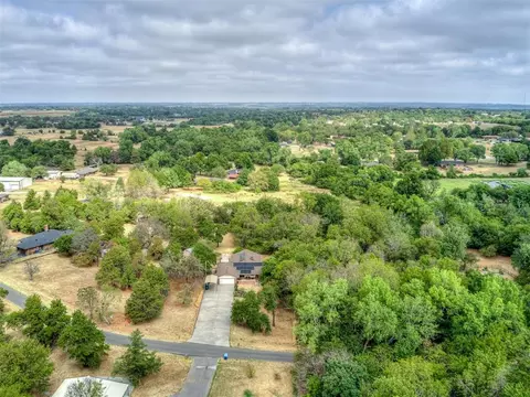View/Area - 710 Deano Dr, Tuttle, OK 73089 photo 1 of 5