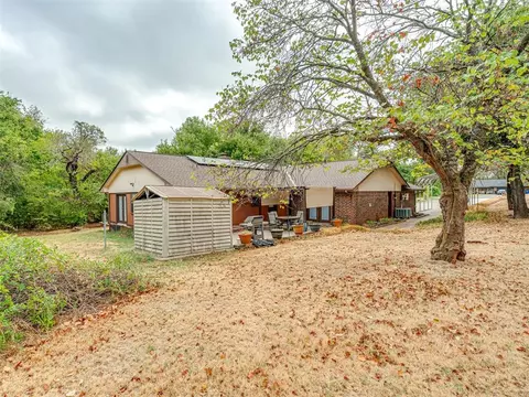 Exterior - 710 Deano Dr, Tuttle, OK 73089 photo 4 of 7