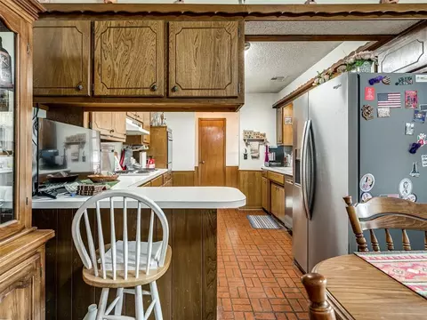Kitchen - 710 Deano Dr, Tuttle, OK 73089 photo 1 of 3