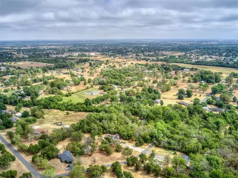 View/Area - 710 Deano Dr, Tuttle, OK 73089 photo 5 of 5