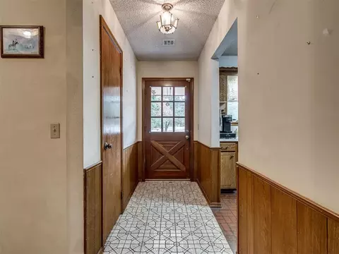Entry Way - 710 Deano Dr, Tuttle, OK 73089 photo 1 of 5