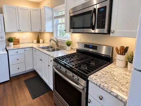 Kitchen - 414 S 7th St, Noble, OK 73068 photo 2 of 2