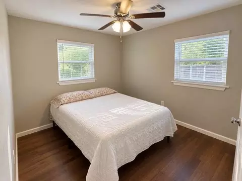 Bedroom - 414 S 7th St, Noble, OK 73068 photo 2 of 2