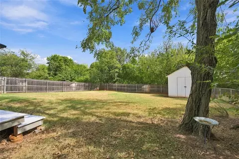 Exterior - 2000 S S Blvd, Edmond, OK 73013 photo 8 of 9
