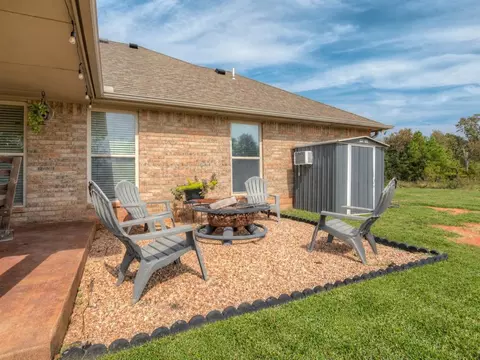 Exterior - 30365 Buck Ln, Mcloud, OK 74851 photo 11 of 15